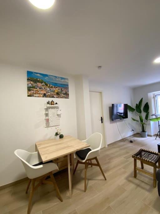 Artistic Digital Getaway - Patio & Great Location! Daire Lisboa Dış mekan fotoğraf