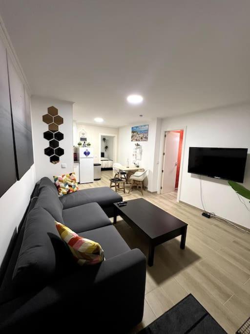 Artistic Digital Getaway - Patio & Great Location! Daire Lisboa Dış mekan fotoğraf